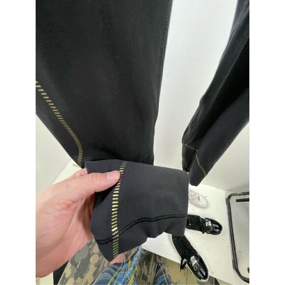 Lululemon Align High Rise Gold Logo 25” Size 4 - Picture 5 of 10